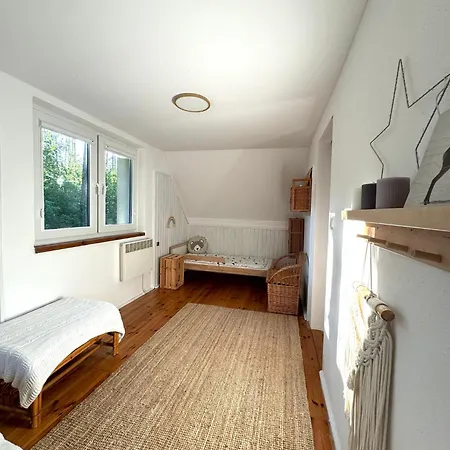 Nad Jeziorem Trzechowskim W Lesie Letniskowy Na Wsi Holiday home *